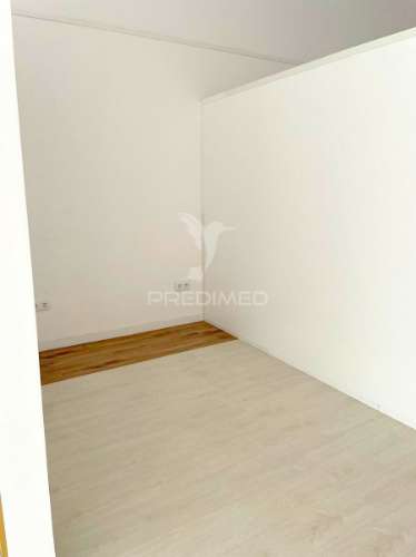 Arrenda-se loja 70 m2 / matosinhos sul