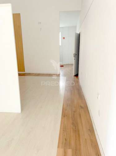 Arrenda-se loja 70 m2 / matosinhos sul
