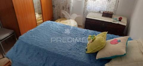 Moradia à venda na mexilhoeira da carregação