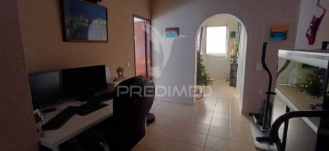 Moradia à venda na mexilhoeira da carregação