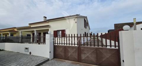 Moradia t4 em salvaterra de magos