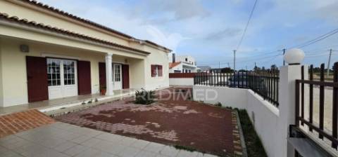 Moradia t4 em salvaterra de magos