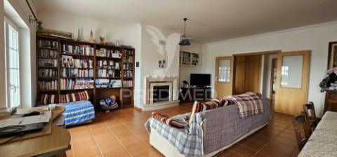 Moradia t4 em salvaterra de magos