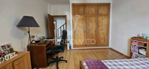 Moradia t4 em salvaterra de magos