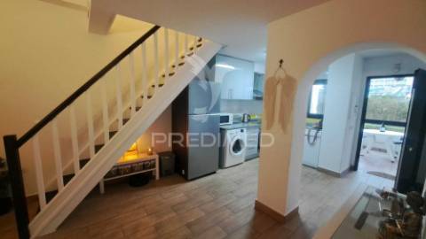 Apartamento t3 duplex em condomínio privado com piscina e jardim - montechoro