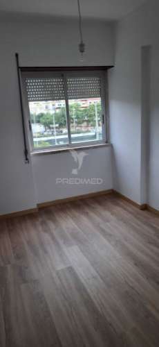 »» oportunidade única »» t2 / totalmente remodelado / liceu - setúbal