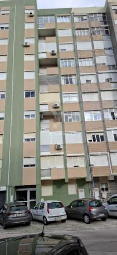 »» oportunidade única »» t2 / totalmente remodelado / liceu - setúbal