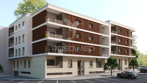 Apartamento t2 com terraço e garagem,em zona premium de setúbal.