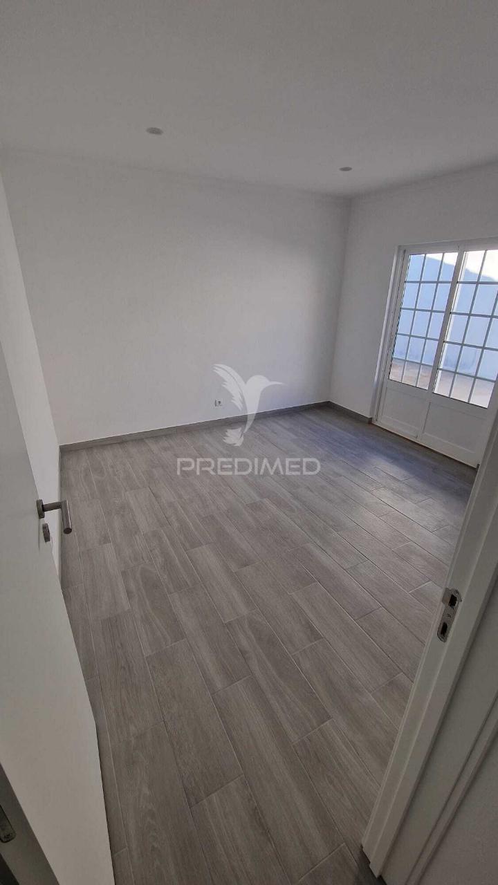 Moradia t1 no cartaxo (vila chã de ourique)