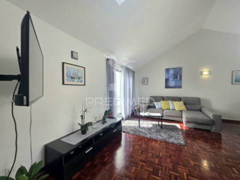 Apartamento t2 em santa cruz