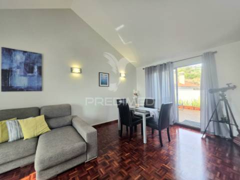 Apartamento t2 em santa cruz