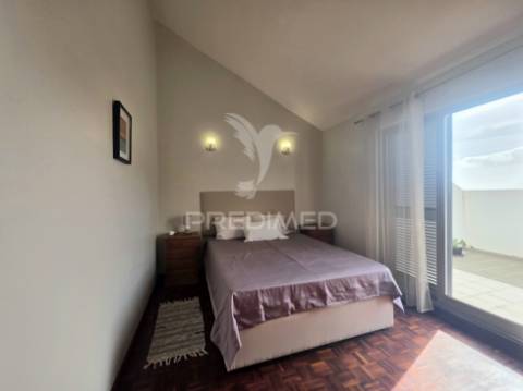 Apartamento t2 em santa cruz