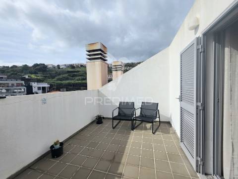 Apartamento t2 em santa cruz