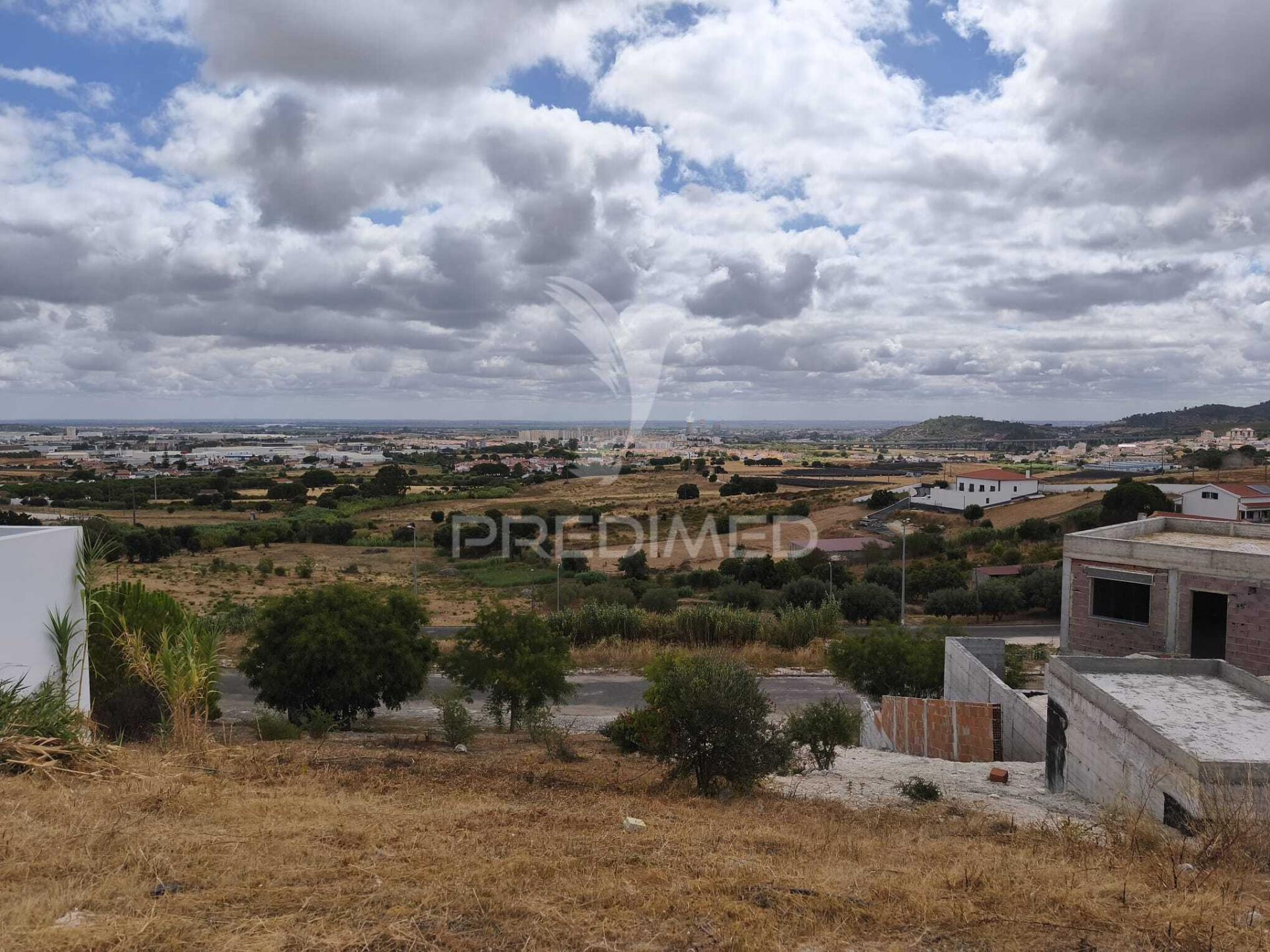Terreno urbano na pérola de alenquer