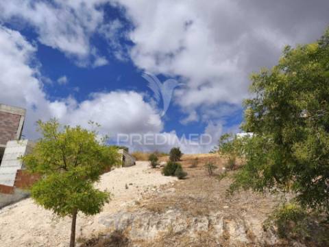 Terreno urbano na pérola de alenquer