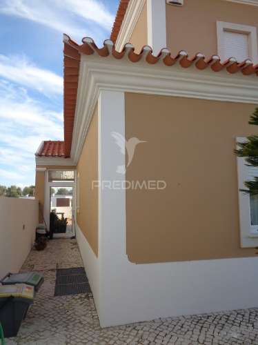 Moradia  de alto padrão de qualidade