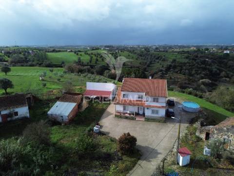 Moradia t5 com piscina em são vicente do paul – santarém