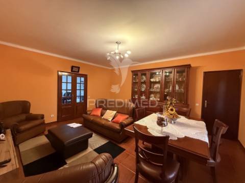 Moradia t5 com piscina em são vicente do paul – santarém