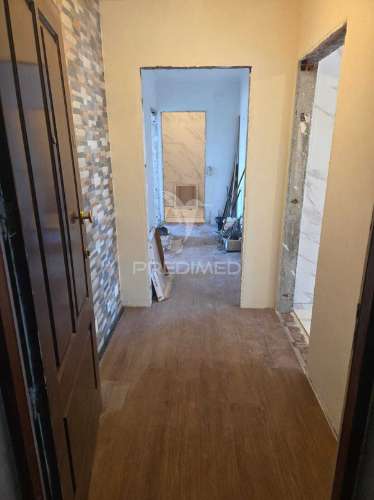 T2 recuado em vilar de andorinho – renovação total com terraços