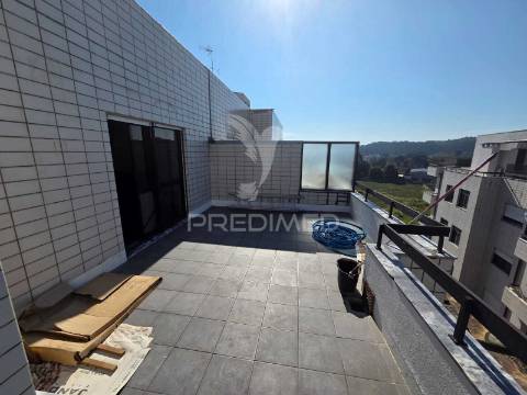 T2 recuado em vilar de andorinho – renovação total com terraços