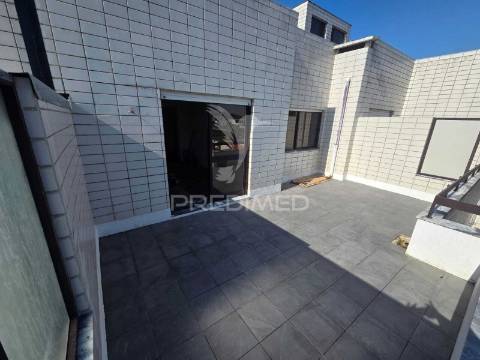 T2 recuado em vilar de andorinho – renovação total com terraços