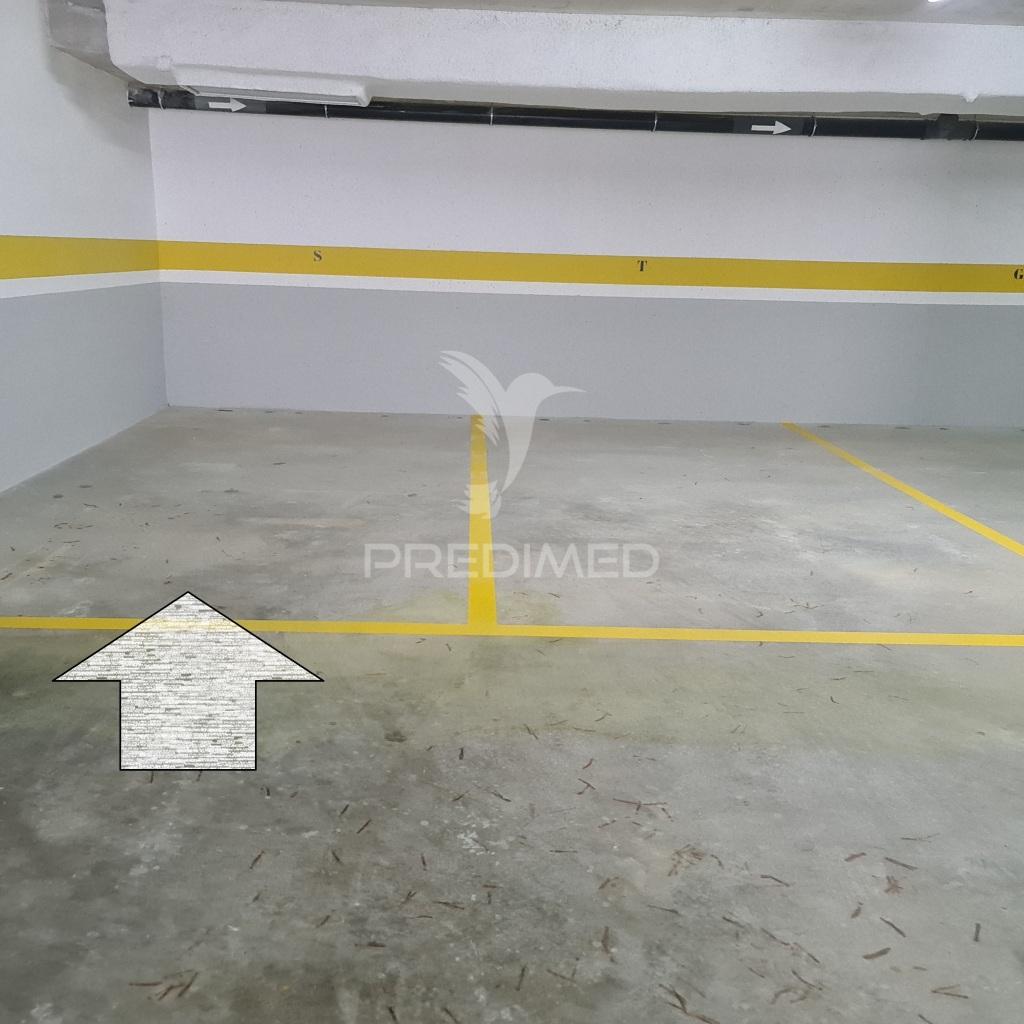 Lugar de garagem em localização premium – canidelo, v. n. gaia