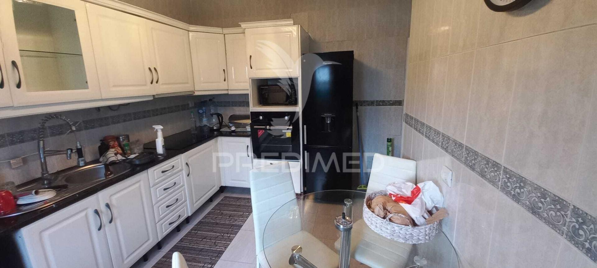 Moradia t2 convertido em t1 com garagem na carregueira-pinhal novo