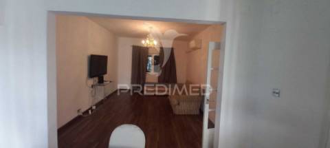 Moradia t2 convertido em t1 com garagem na carregueira-pinhal novo