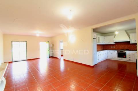 Moradia t3 com piscina