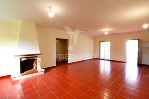 Moradia t3 com piscina