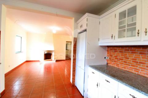 Moradia t3 com piscina