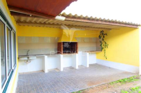 Moradia t3 com piscina