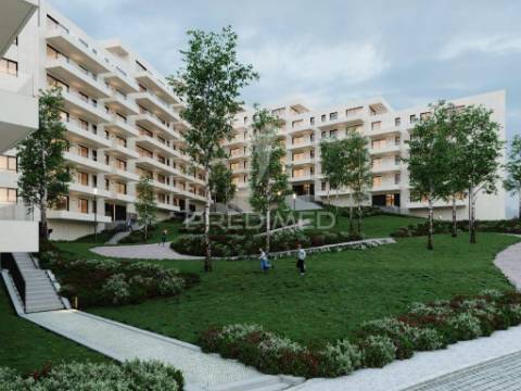 Apartamento t4 novo no centro do porto