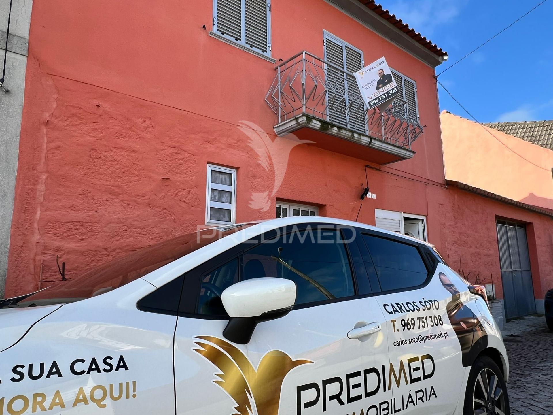 Moradia t4 em chãs , v.n. foz coa