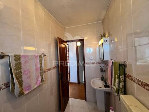 Moradia t4 em chãs , v.n. foz coa