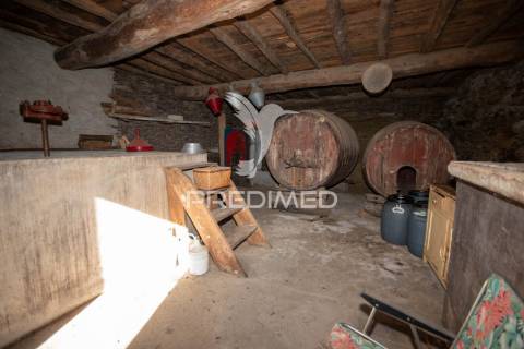 Moradia à venda em sequeiros, concelho da mêda – apenas 42.000 €