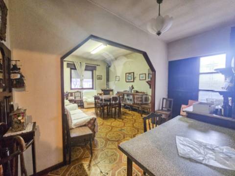 Moradia t3  independente