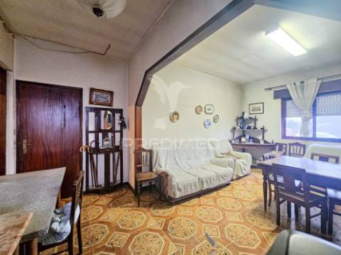 Moradia t3  independente