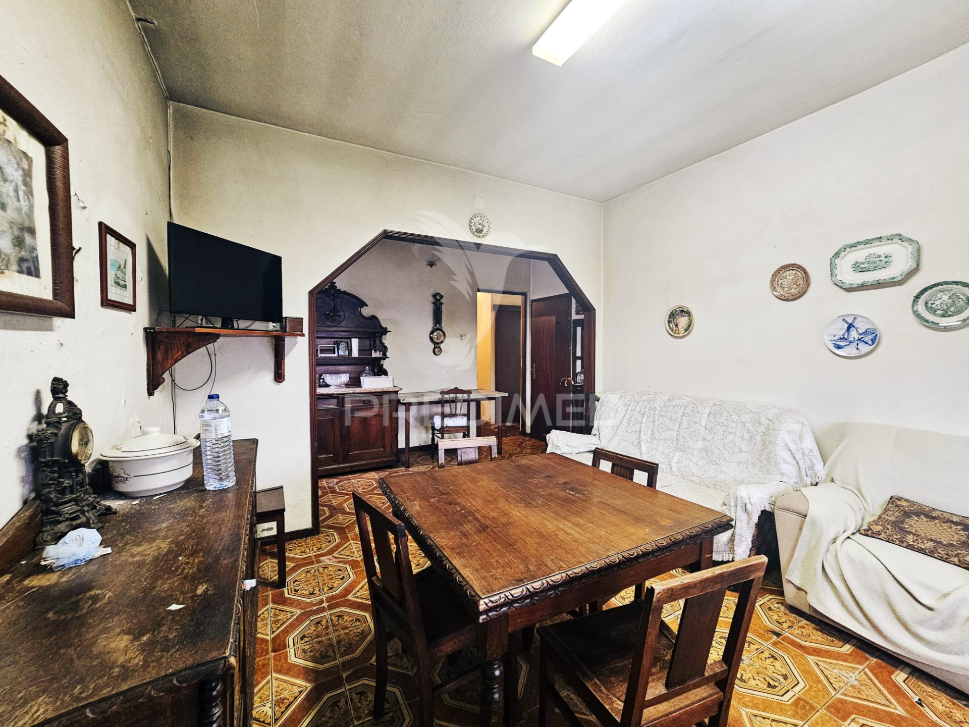 Moradia t3  independente