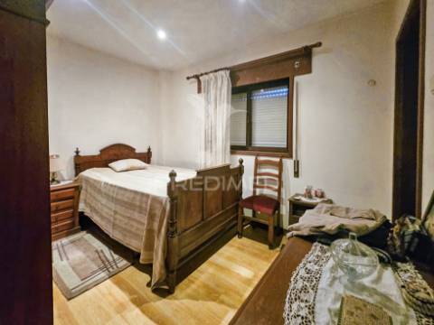 Moradia t3  independente