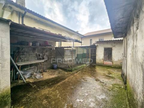 Moradia t3  independente