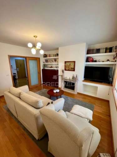 Arrenda-se apartamento t2 mobilado em leça da palmeira - 1º linha do mar