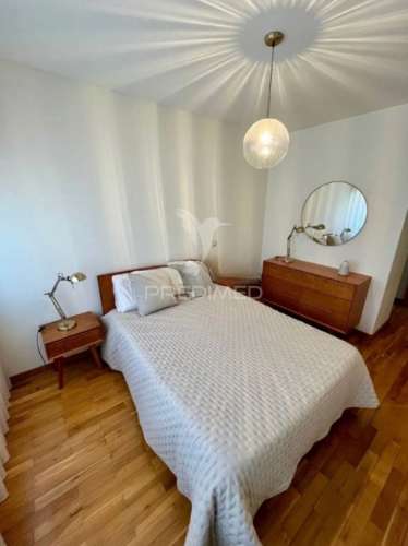 Arrenda-se apartamento t2 mobilado em leça da palmeira - 1º linha do mar