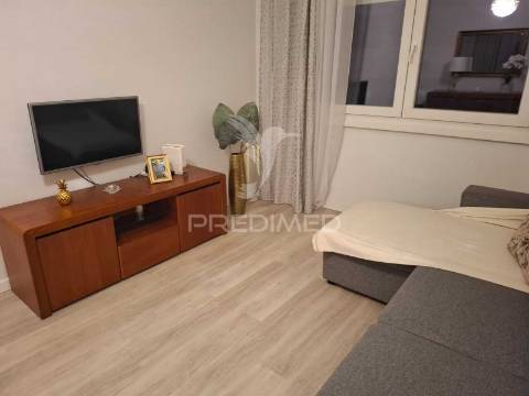 Apartamento remodelado a 5minutos do dos barcos da a2 e a33