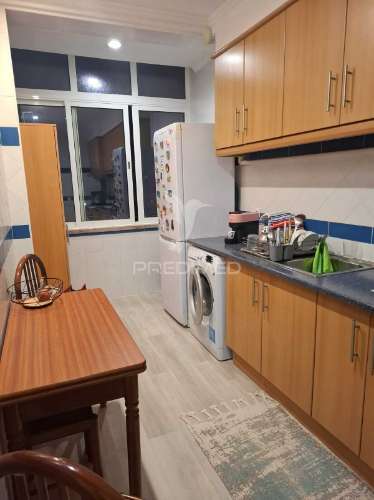 Apartamento remodelado a 5minutos do dos barcos da a2 e a33