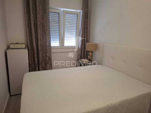 Apartamento remodelado a 5minutos do dos barcos da a2 e a33