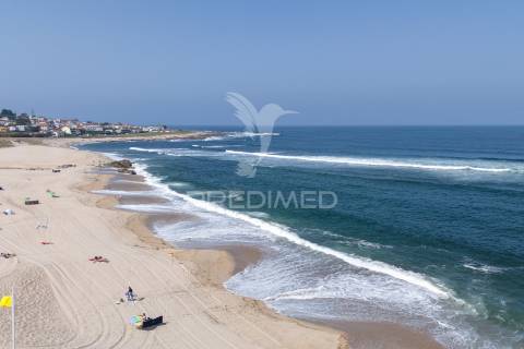 Moradia t3 de luxo em condomínio fechado | frente mar | praia de moledo