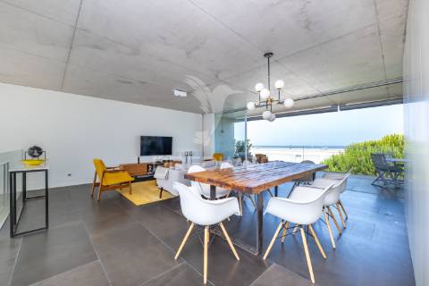 Moradia t3 de luxo em condomínio fechado | frente mar | praia de moledo