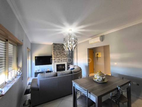 Apartamento t4 duplex com garagem em abrantes — espaço, luz e vistas abertas