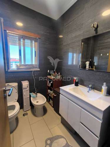 Apartamento t4 duplex com garagem em abrantes — espaço, luz e vistas abertas